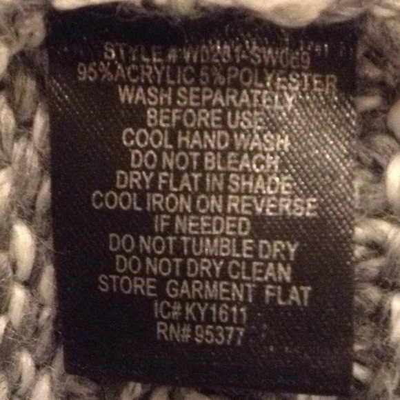 💕SANCTUARY💕 Gray Marled Yarn Sweater - Picture 5 of 6